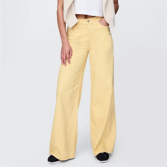 GAP Denim - GAP Butter Yellow Baggy Mid Rise Wide Leg Jean in Ultrasoft Denim Sz 29 8 NEW